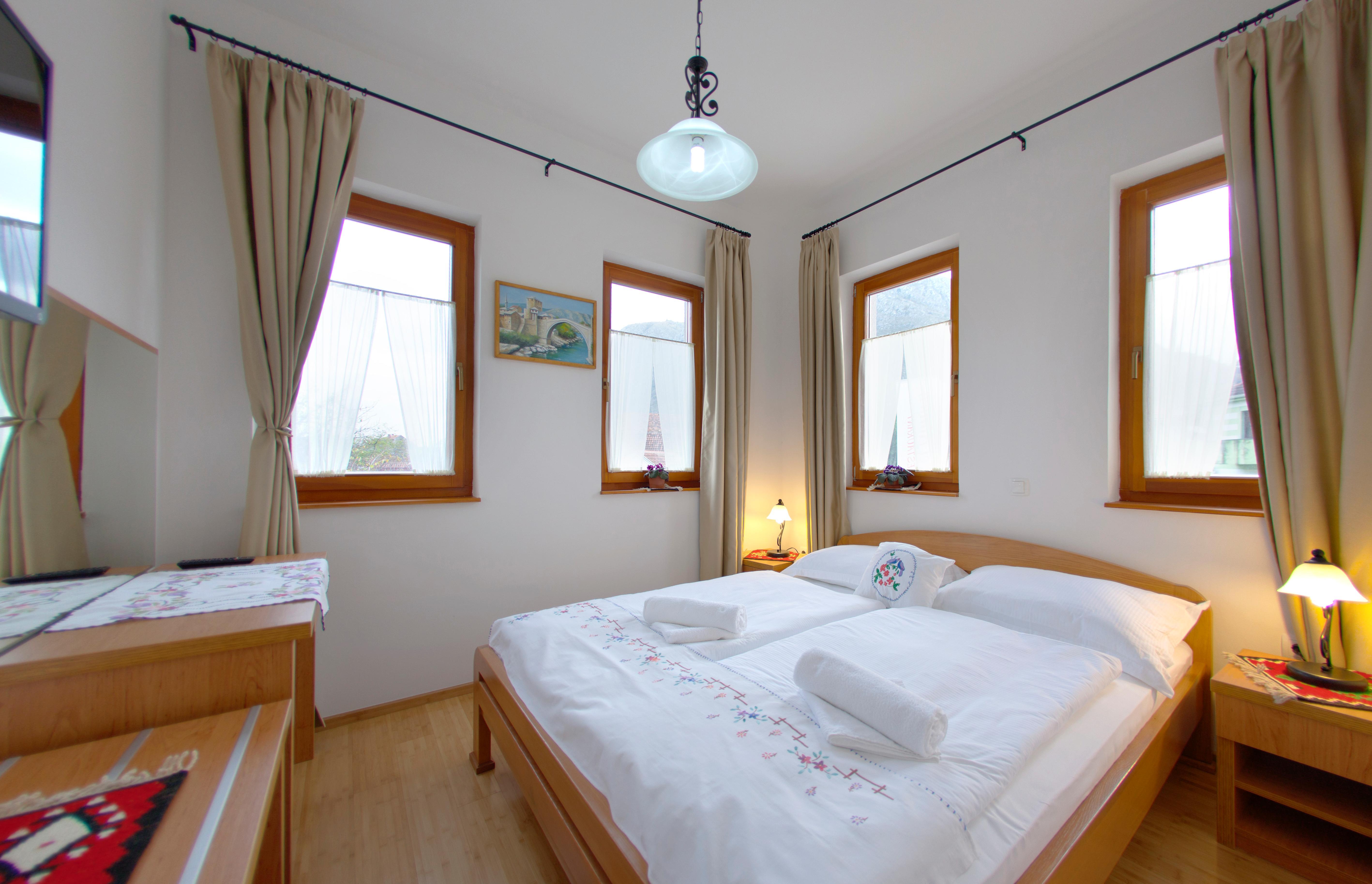 Hotel Almira Mostar Buitenkant foto