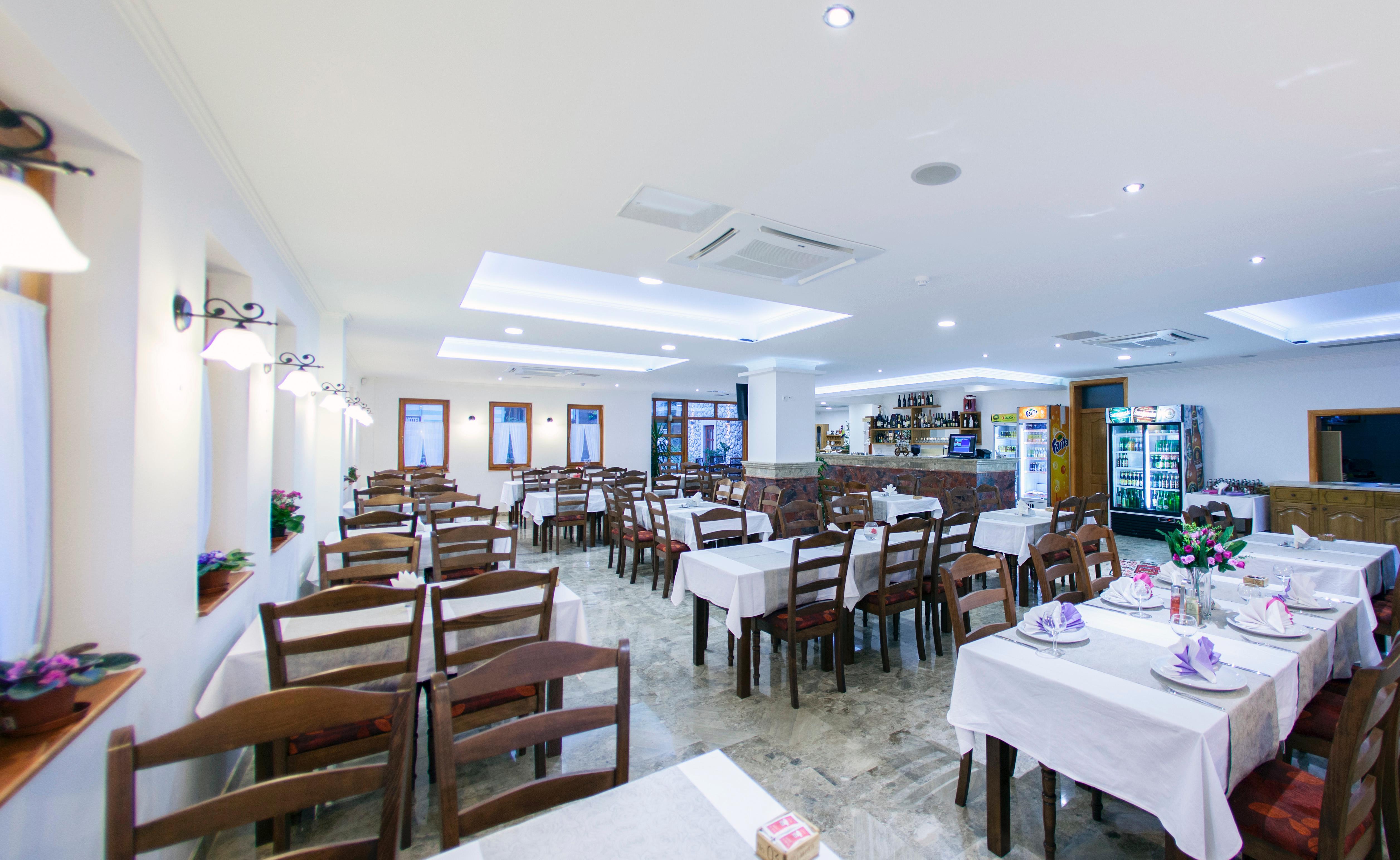 Hotel Almira Mostar Buitenkant foto