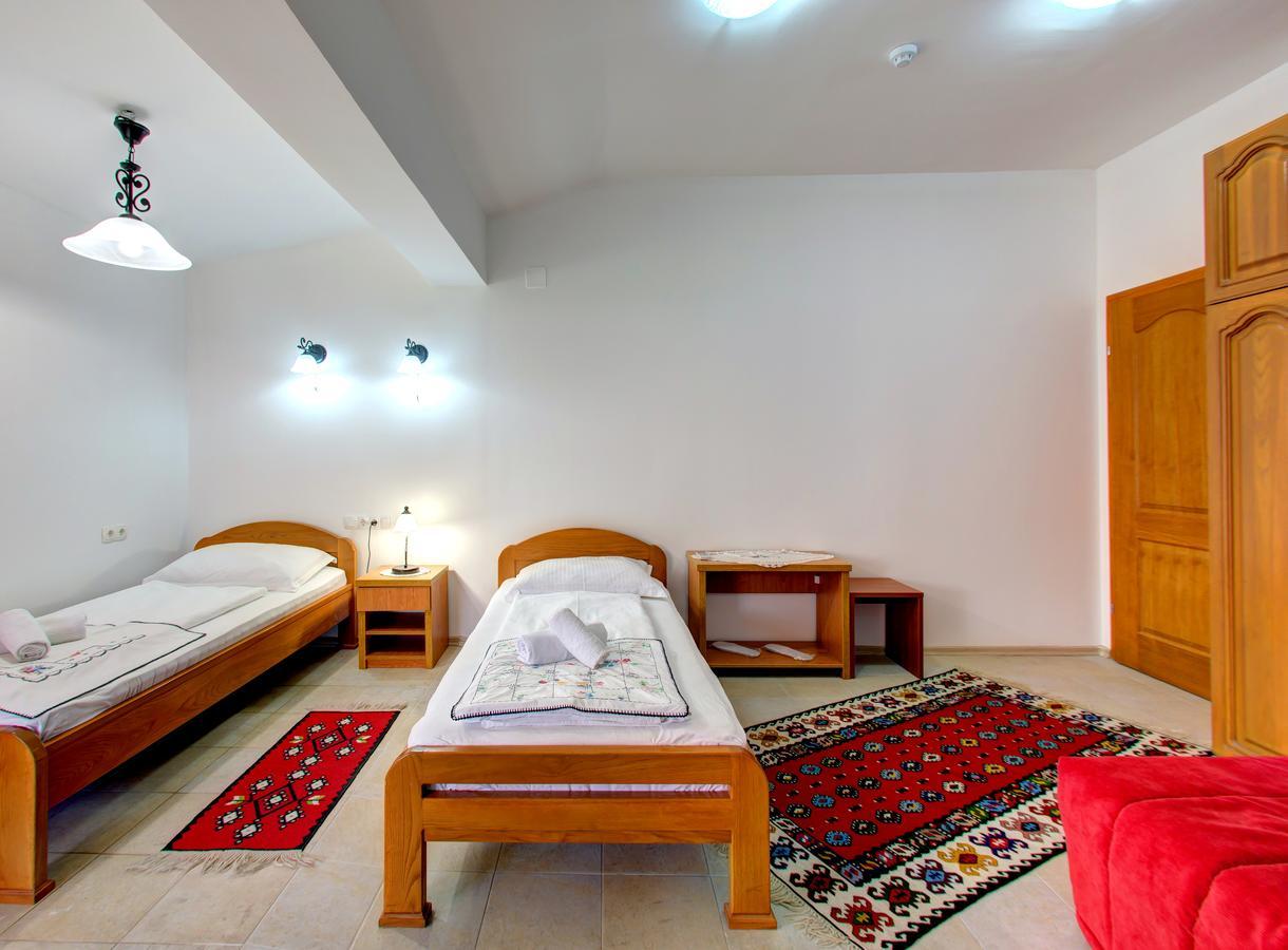 Hotel Almira Mostar Buitenkant foto